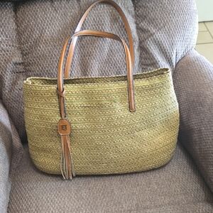 Elegant Tan Woven Tote Bag